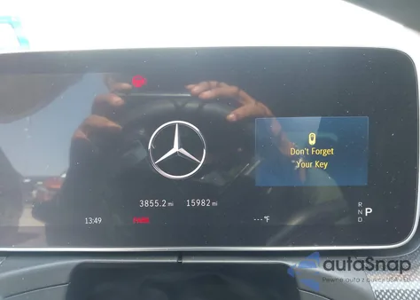 2024 Mercedes-Benz Cle 300 4Matic z USA, uszkodzony, nr VIN W1KMJ4HB4RF014981